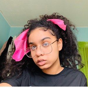 Meet your Posher, Andreina